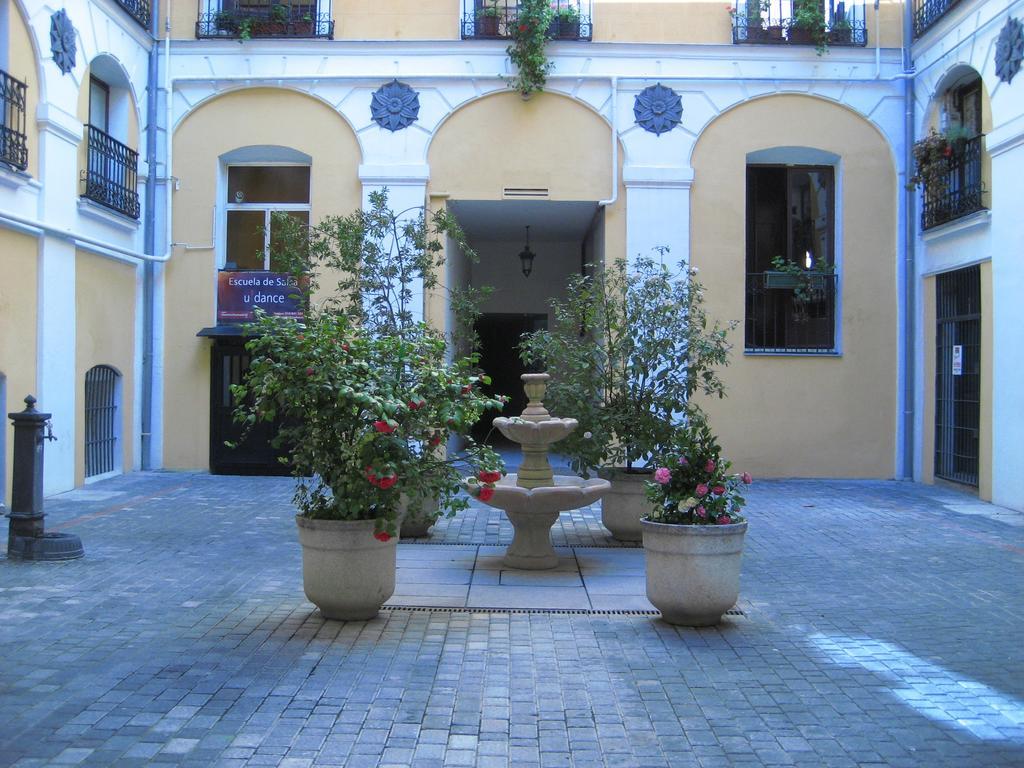 Hostal Huespedes Toledo Madrid Exterior foto