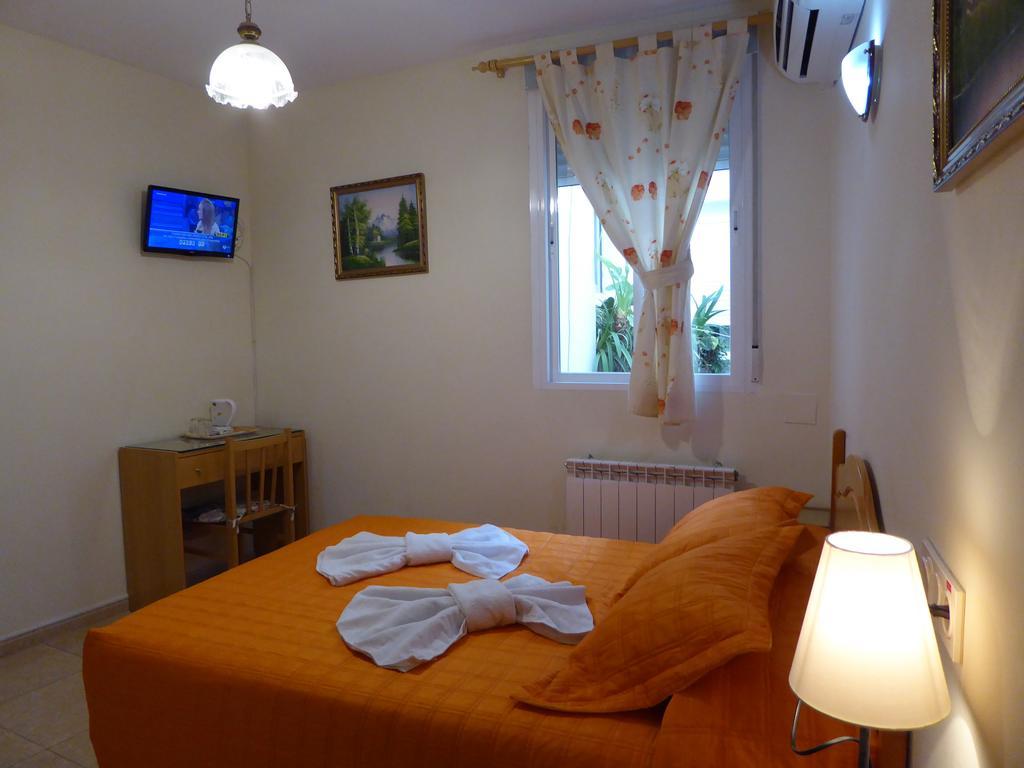Hostal Huespedes Toledo Madrid Zimmer foto